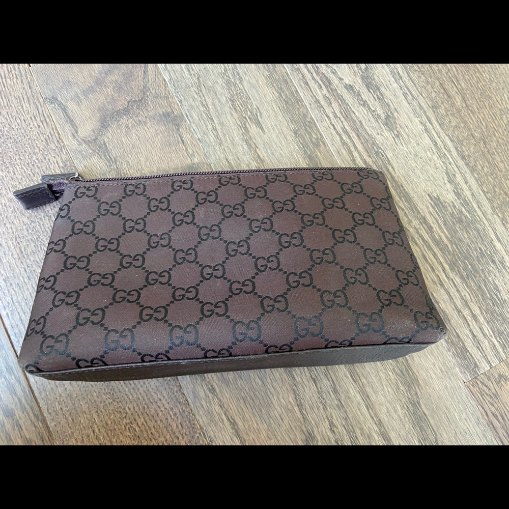 Gucci cosmetic bag